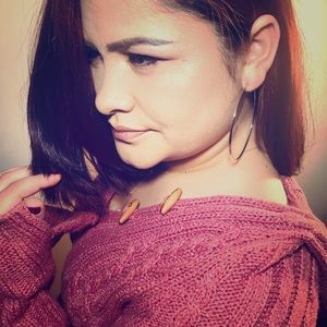 American Eagle Outfitters Sweater